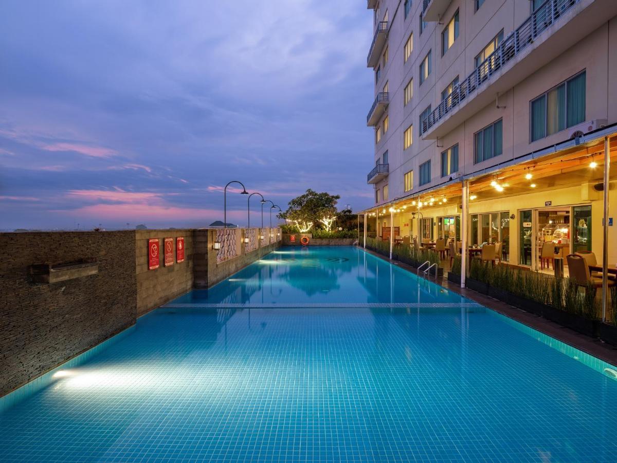 Aston Solo Hotel Surakarta (Solo) Exterior foto